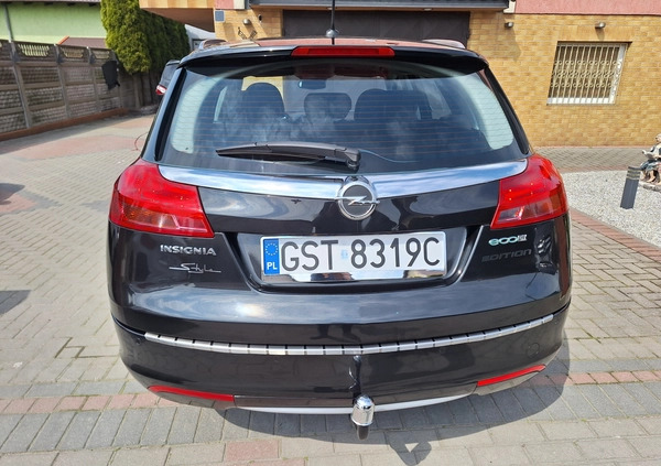 Opel Insignia cena 24900 przebieg: 247000, rok produkcji 2011 z Dukla małe 631